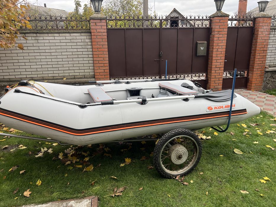 Лодка/човен калiбрi КМ330