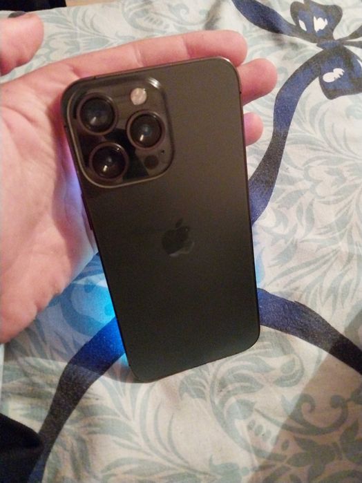 Iphone 14 pro max. Andr