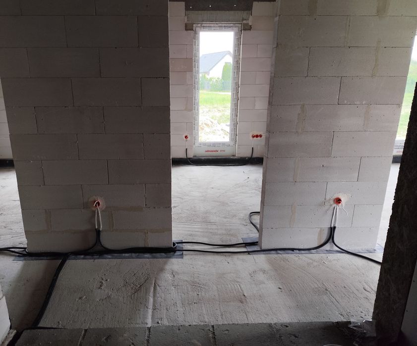 Dom w stanie surowym zamkniętym