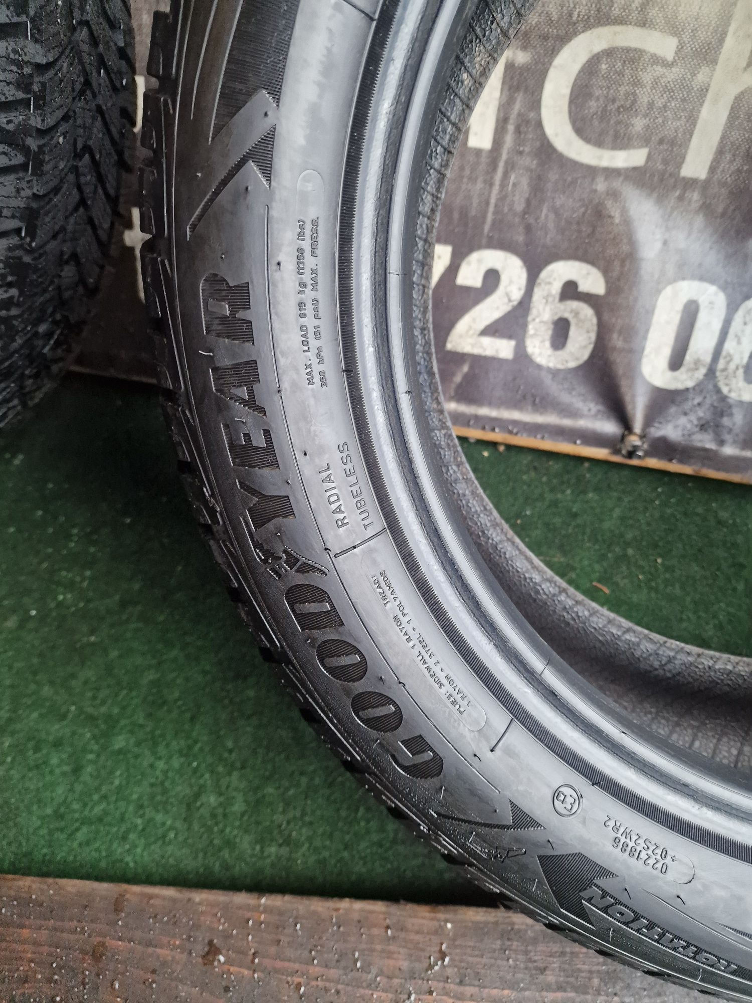Opony zimowe 205/55/17 Dunlop Ranflat Para 9.4mm jak Nowe