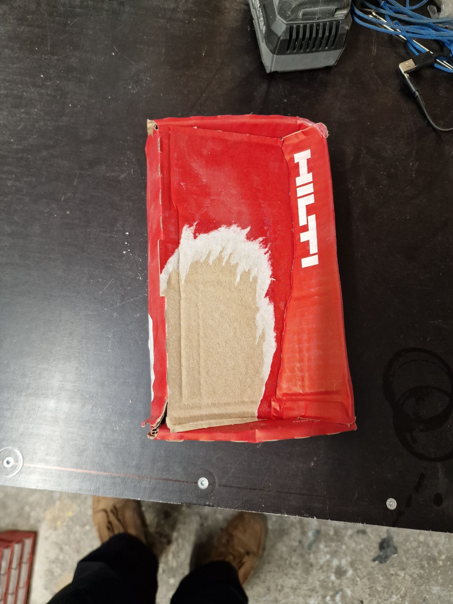 Kotwy mechaniczne segmentowe fi M16 o dł 135mm Hilti HST3 M16/135 35/