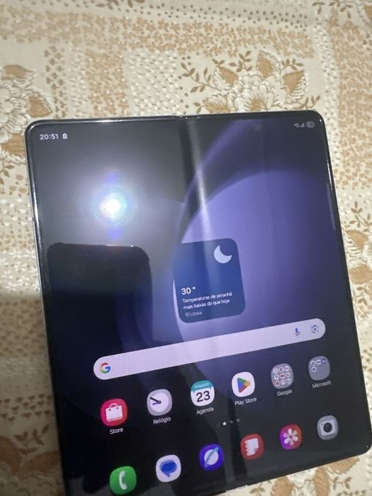 Samsung z fold 5