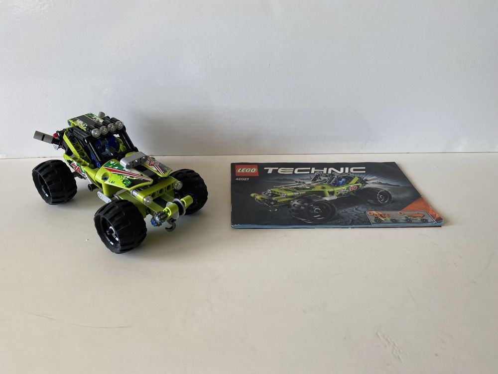 Klocki Lego Technic pustynna wyścigówka 42027