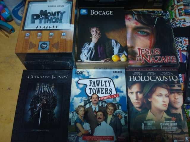 14 series originais,futurama,macgyver,black adder etc