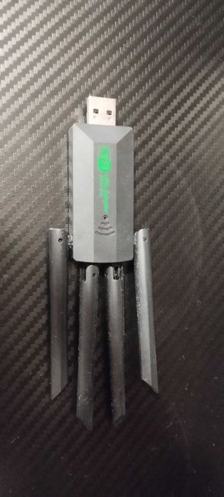 Adaptador WiFi com 4 antenas