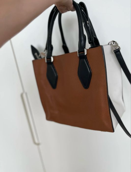 Mala Michael Kors nova super elegante