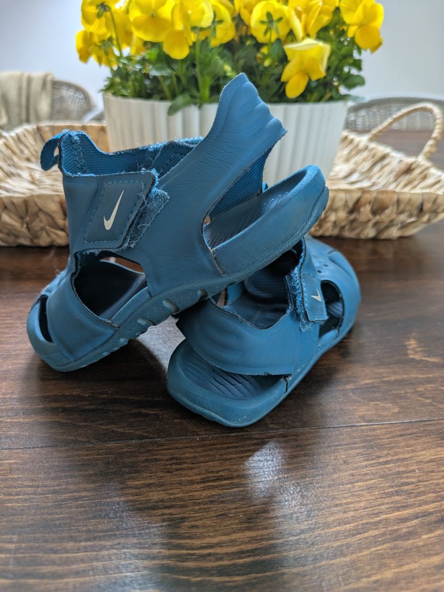 Sandały dziecięce Nike rozmiar 26