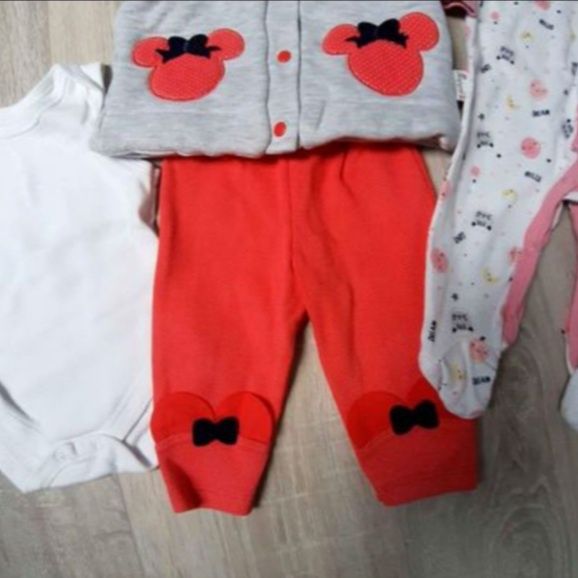 Ubranka dla dziewczynki 62