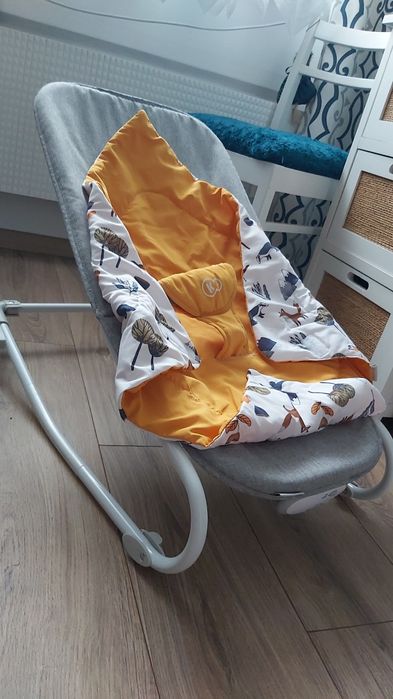 Sprzedam bujaczek leżaczek Kinderkraft Felio motyw leśny