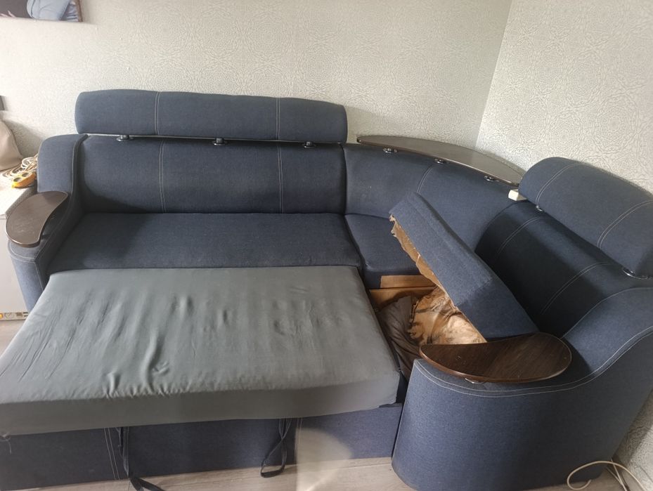 Кутовий диван, синьо-сірого кольору