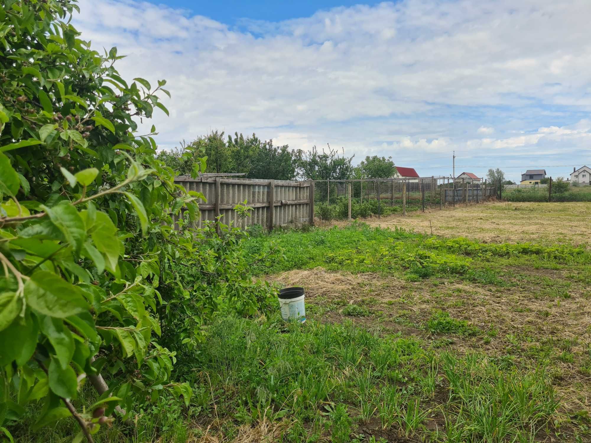Продам участок с домиком в Фонтанке!