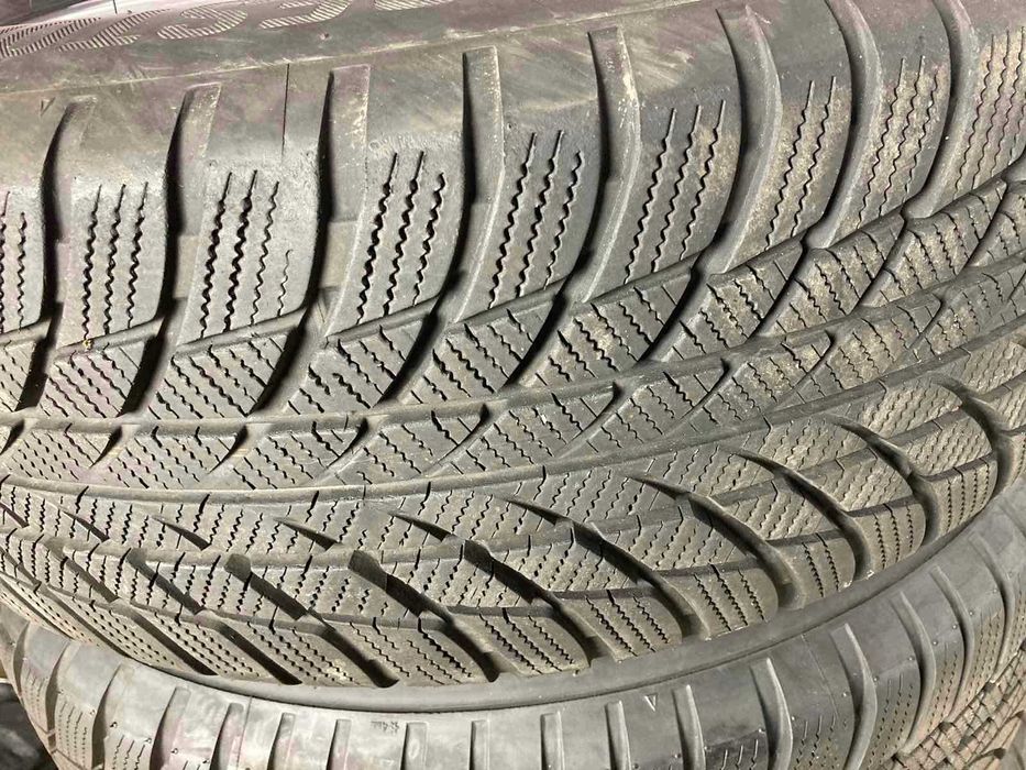 Зимові шини 205/65 R16 95H * Bridgestone Blizzak LM001