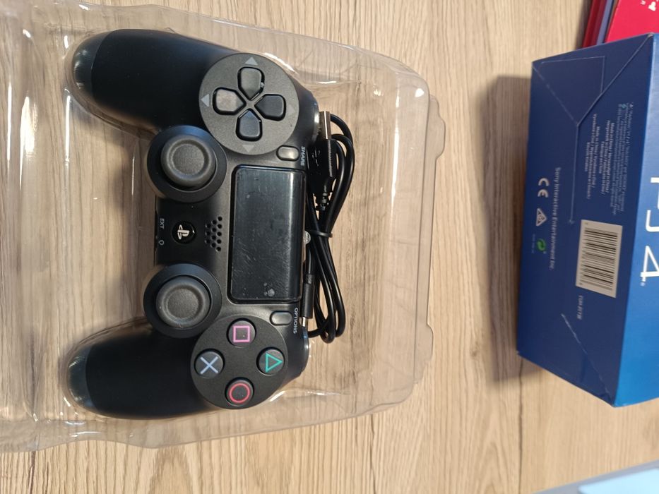 Comando PS4 wireless. Novo