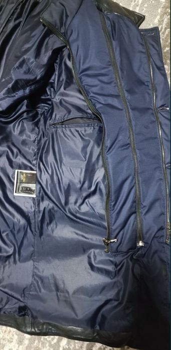 Шкіряна чоловіча  куртка