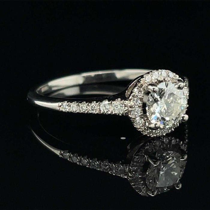Halo Radiance Diamond Ring - Anel