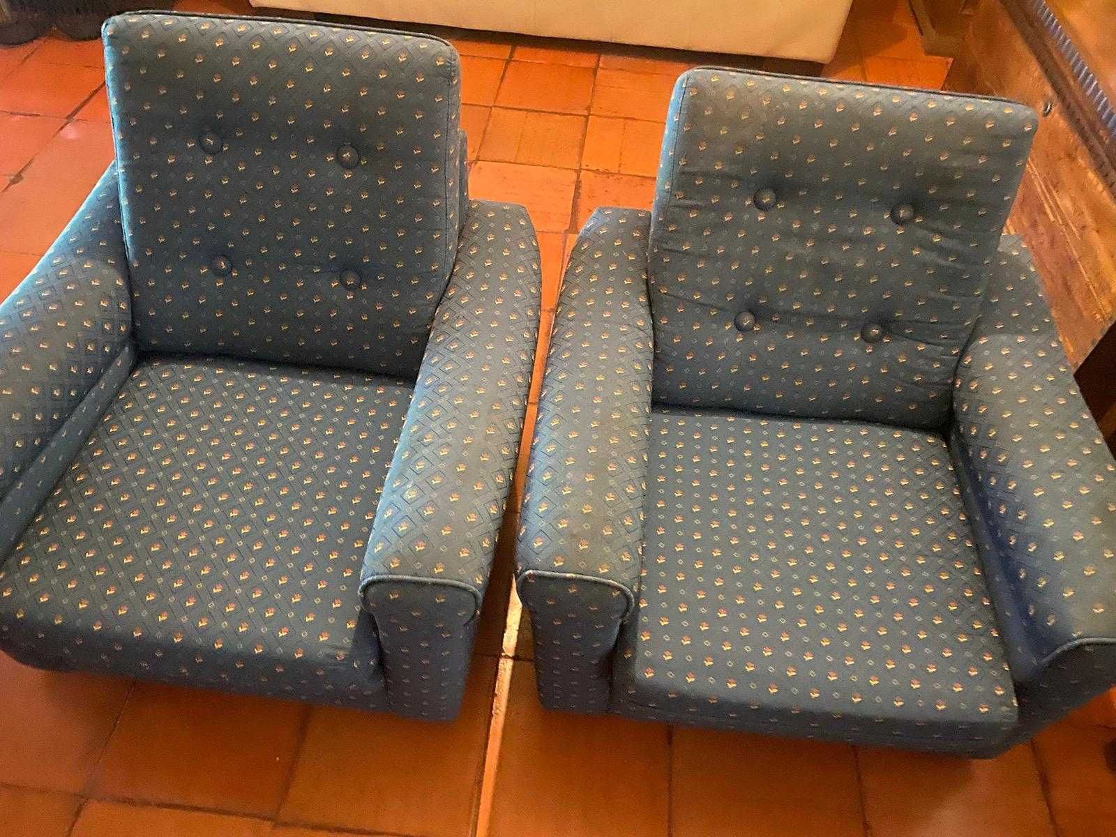 Sofá 3 lugares +2, Cómoda, Topo de cama e mesas de cabeceira e colchão