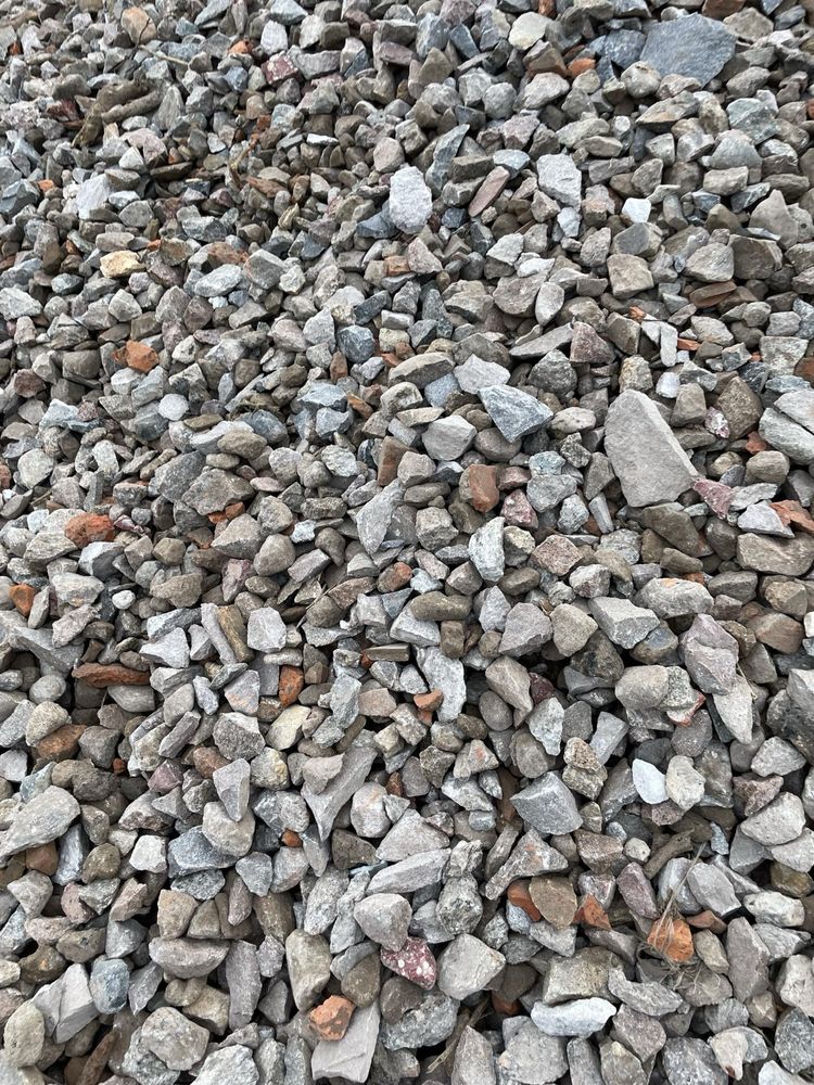 Kruszywo gruz podjazd utwardzenie