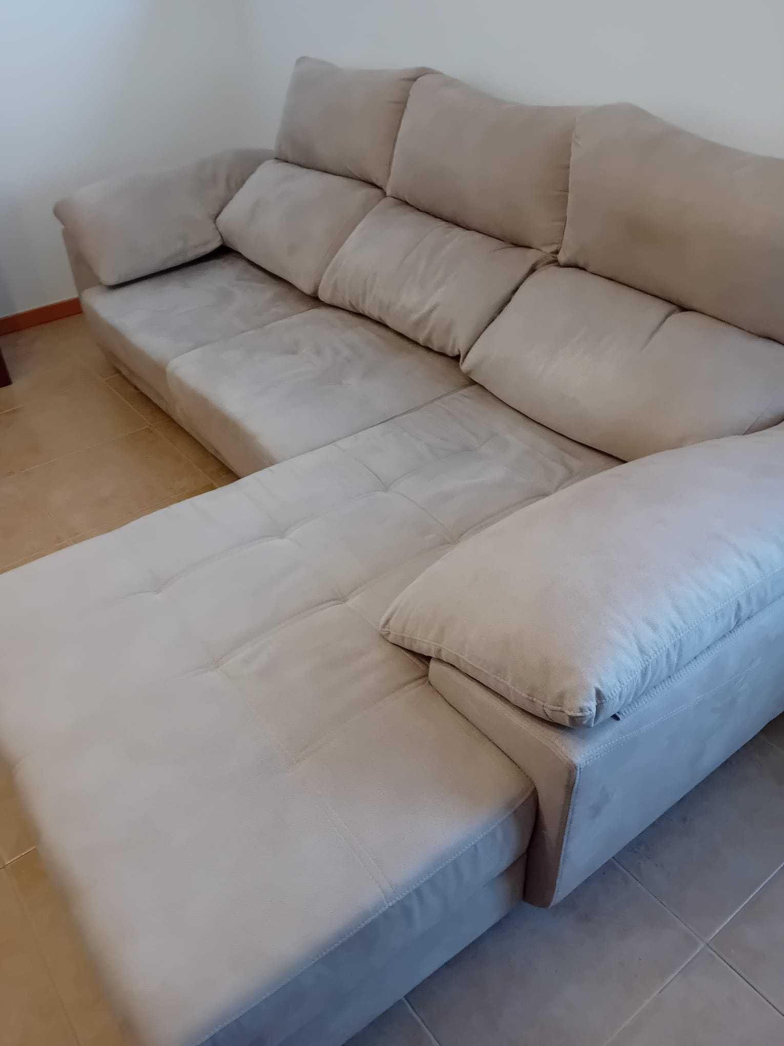 Sofá 3 Lugares + Chaise DTA Bege
