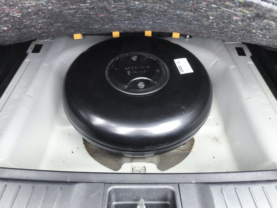 Продам автомобіль Suzuki Vitara GL+