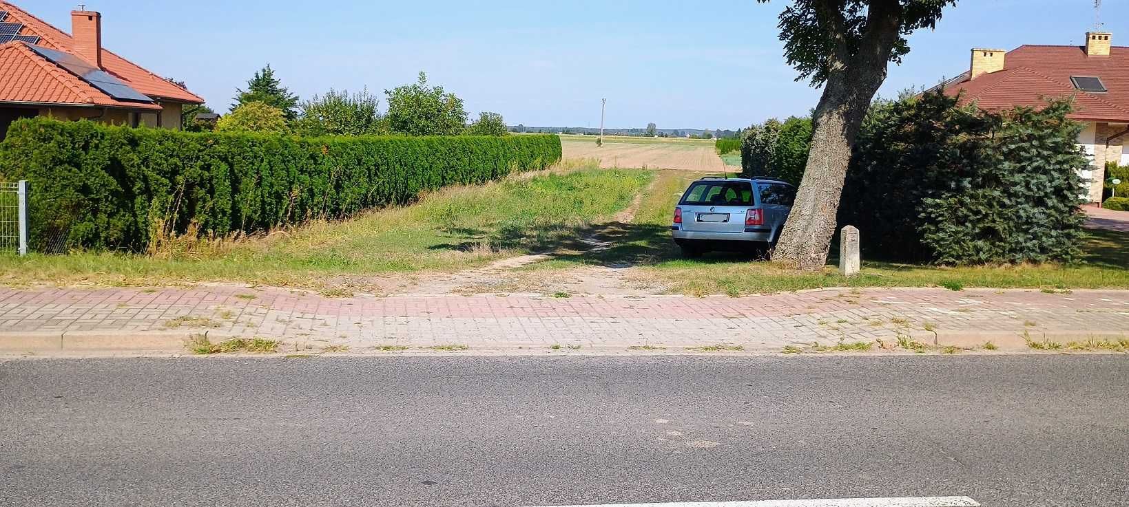 Działka Inwestycyjnej z Potencjałem na Wymarzony Dom