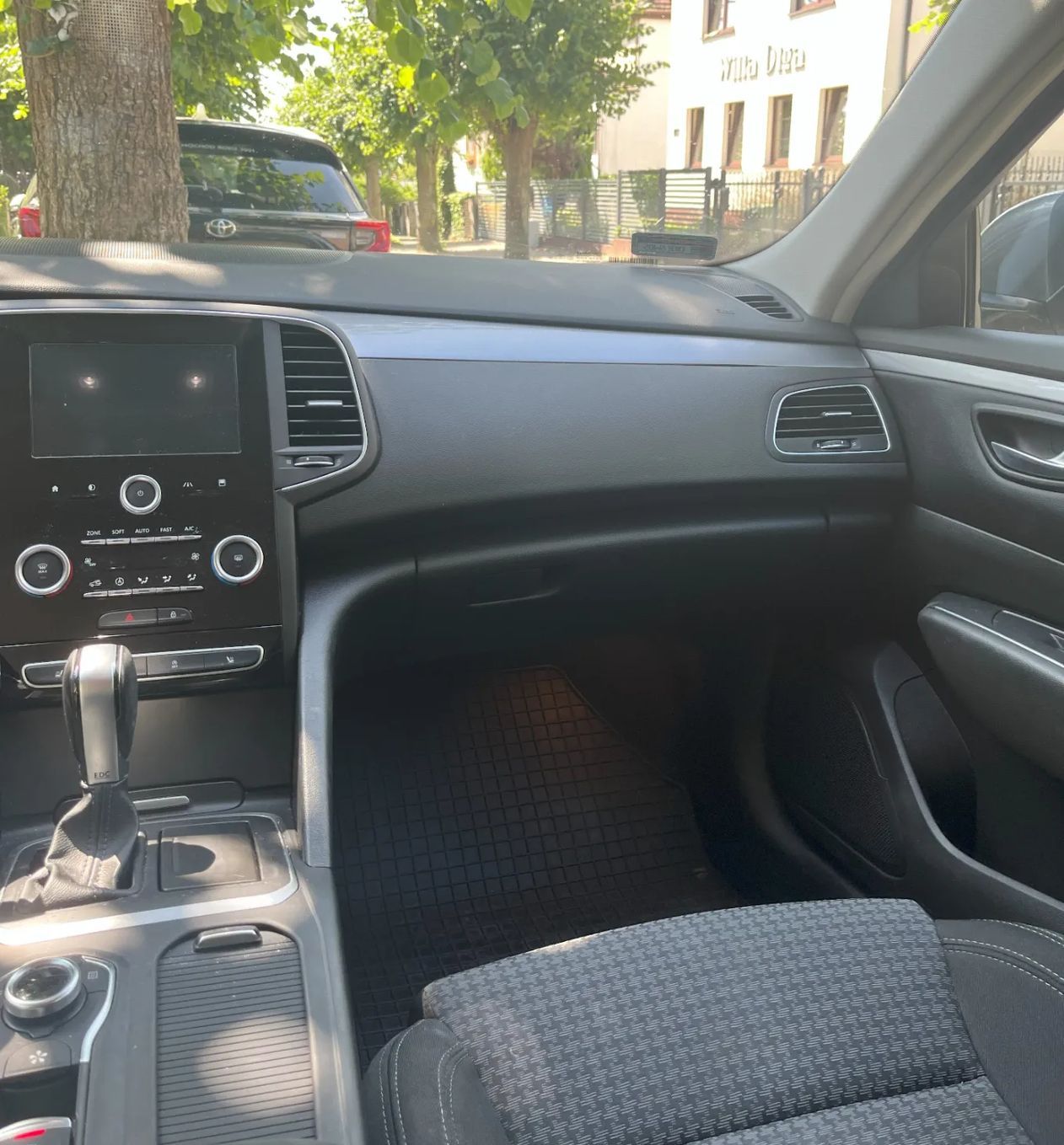 Renault Talisman Renault Talisman 1.6 Energy TCE Zen EDC r. 2017/benzyna/automat