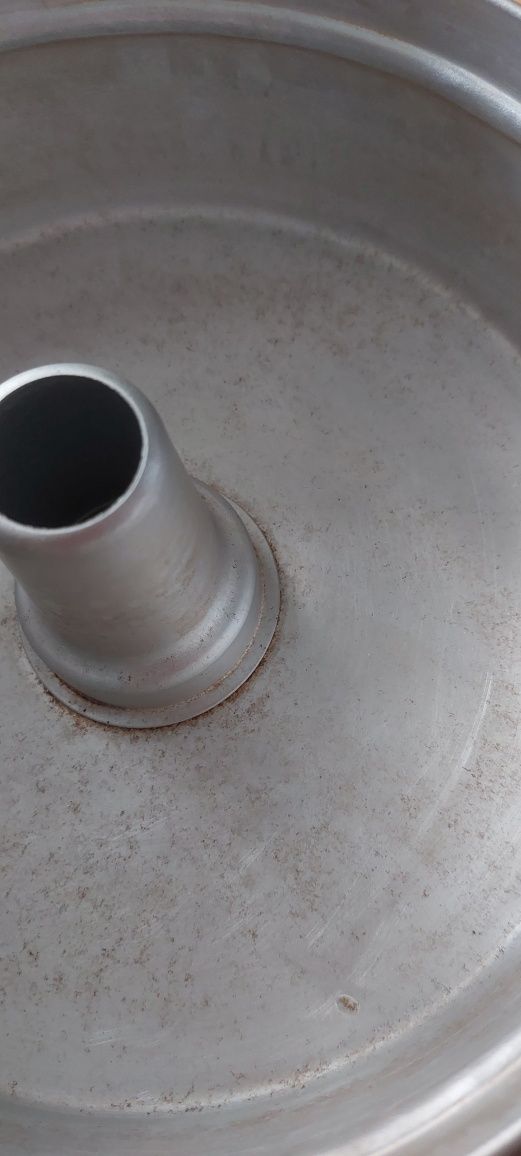 Sokownik parowy aluminiowy z czasów PRL