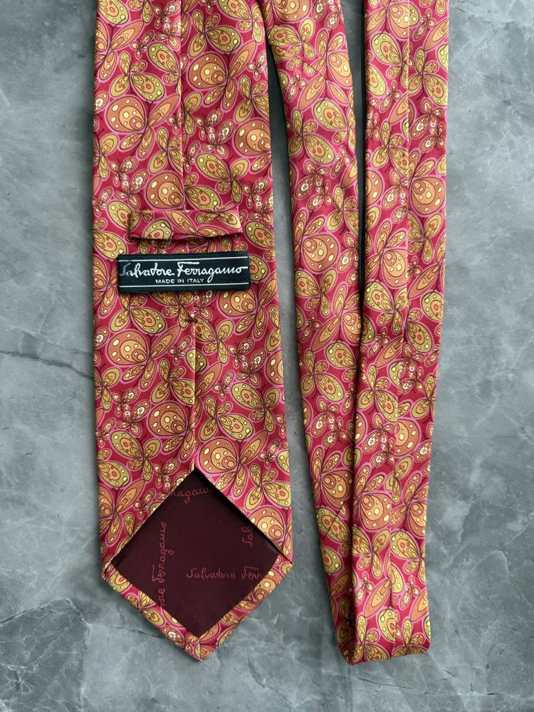 Krawat jedwabny Ferragamo