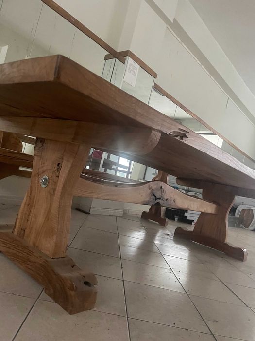 Mesa de Cozinha em Castanho