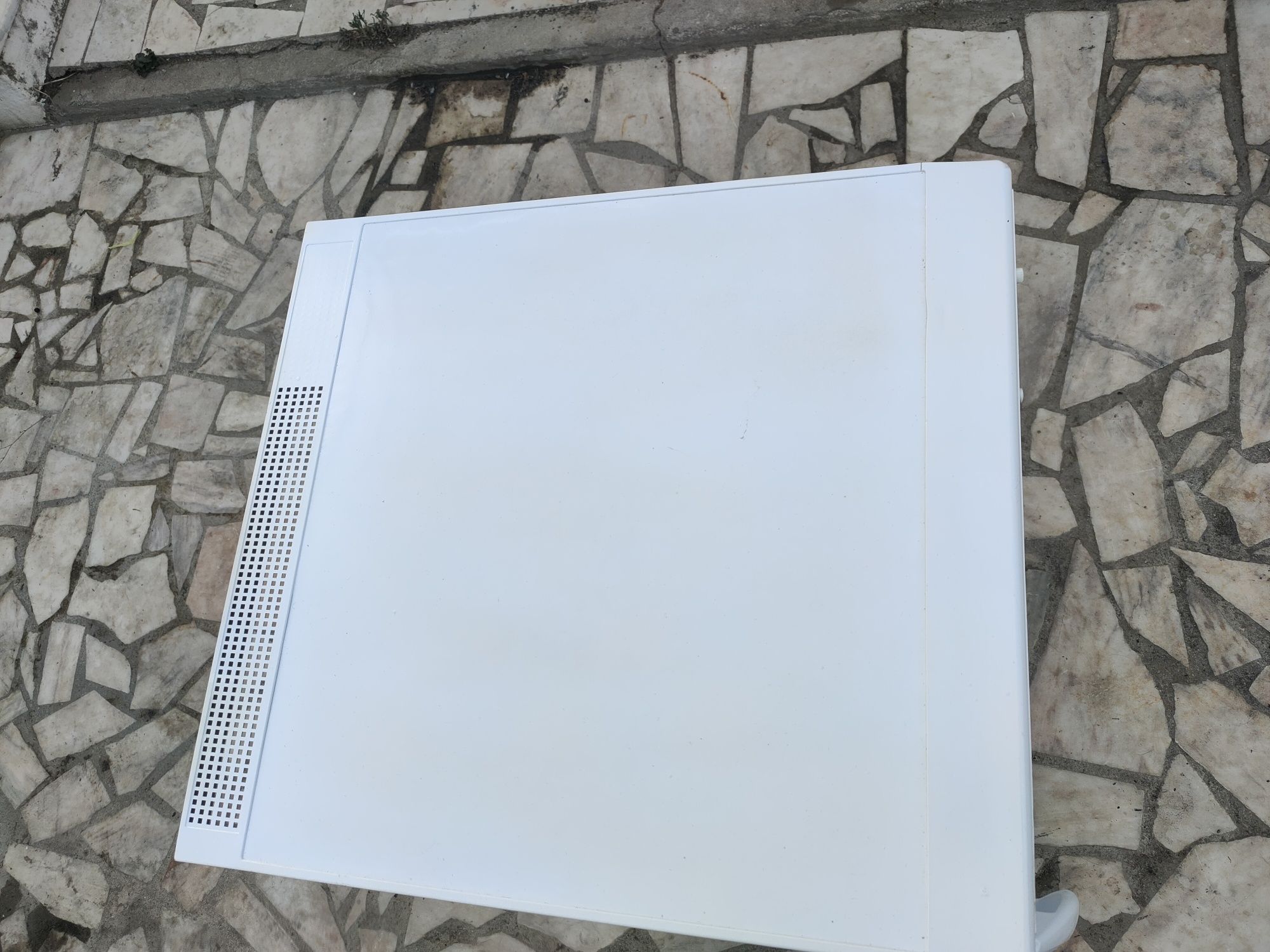 Whirlpool Arca Congeladora Vertical
Em Excelente Estado