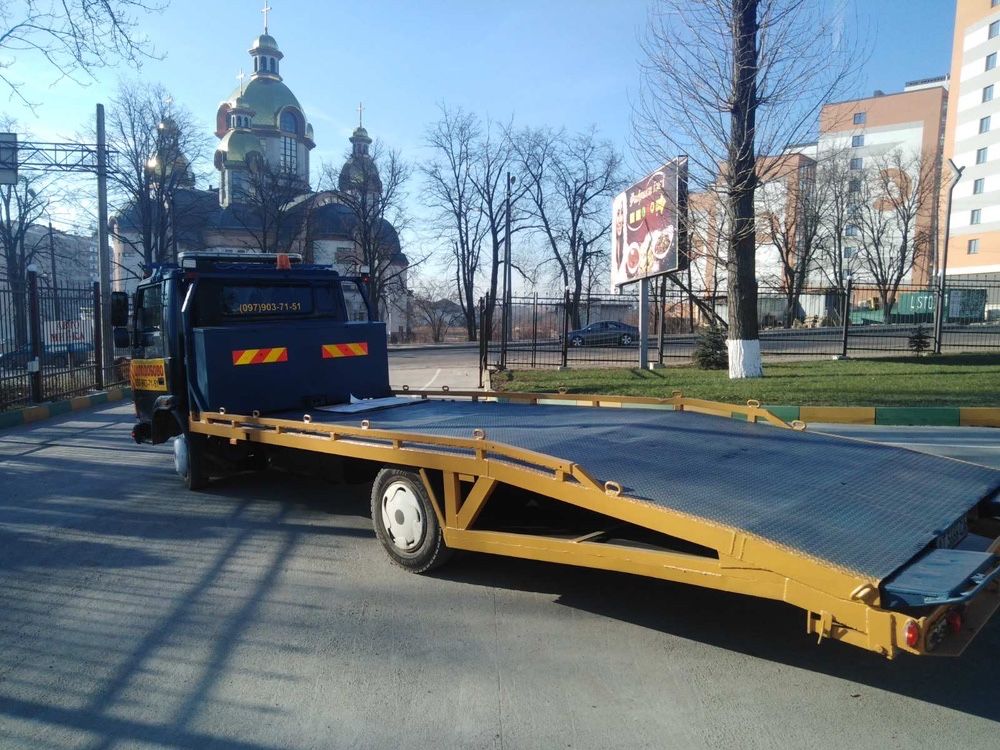 Послуги евакуатора цілодобово перевезеня 24 h