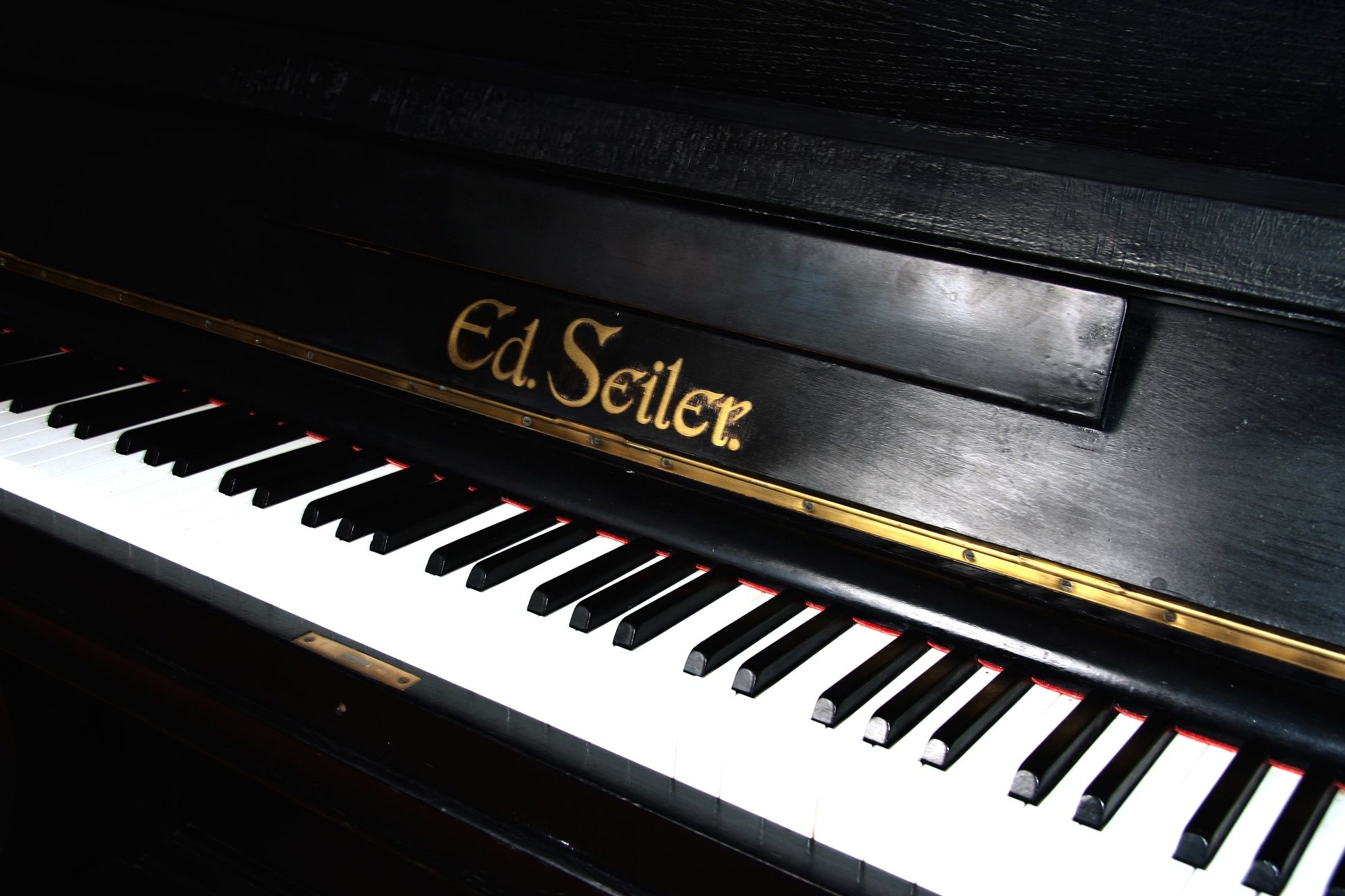Pianino Ed Seiler z 1907 roku