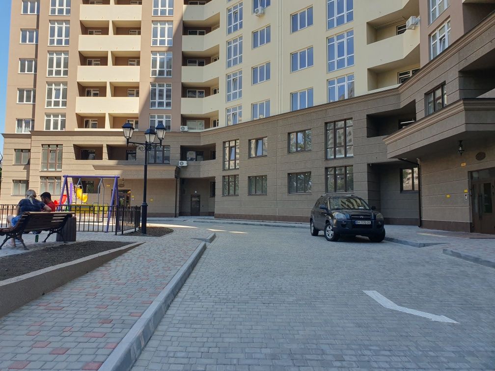 Сдам  в аренду (или продам)комерческое помещение жк Одесские традиции