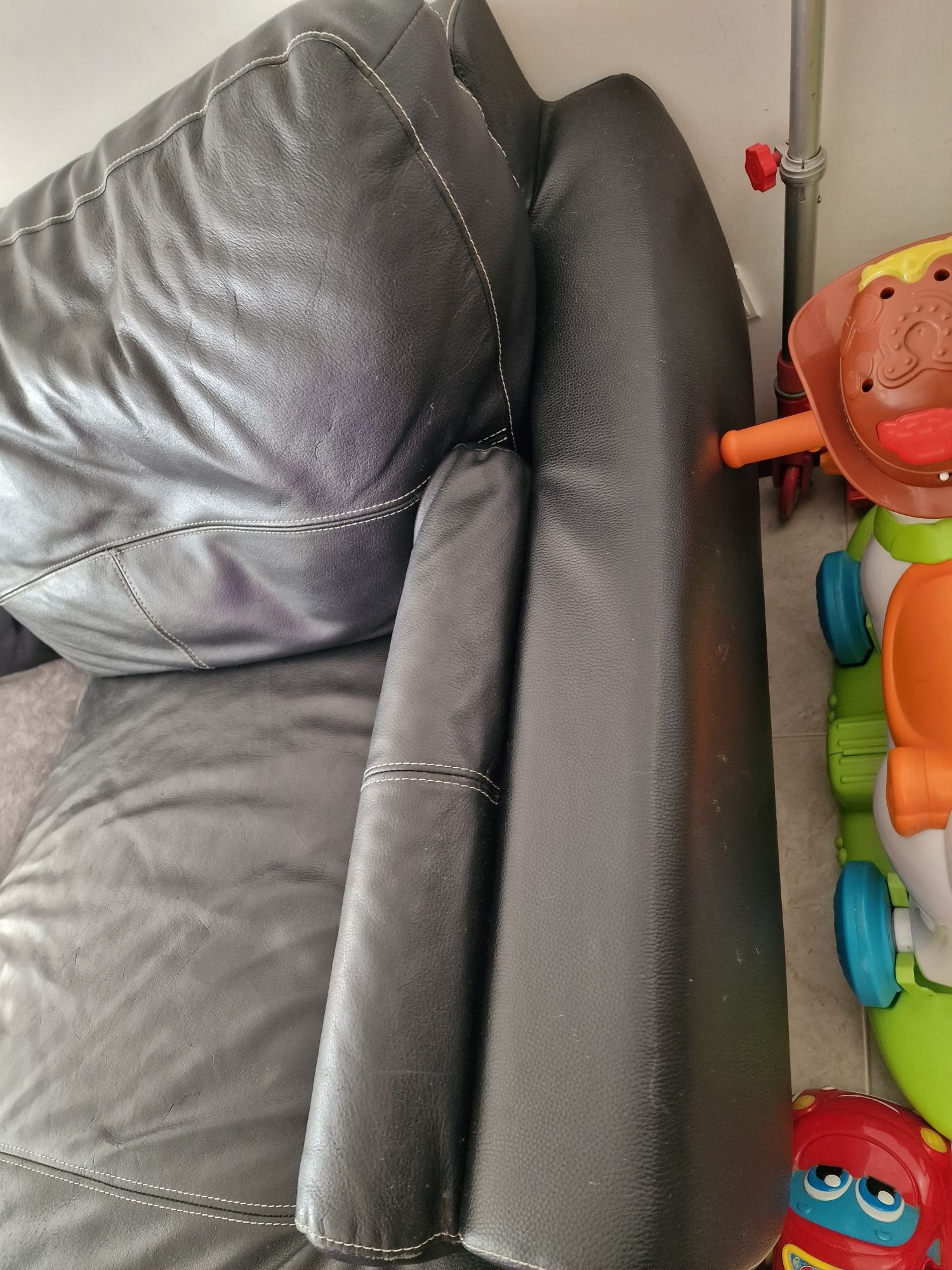 Sofá usado com chaise longue