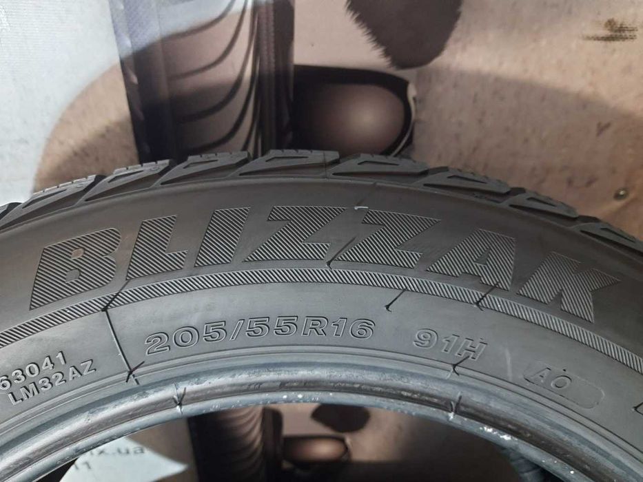 Шини 6мм 205/55 R16 BRIDGESTONE Blizzak LM-32 б/у зима склад