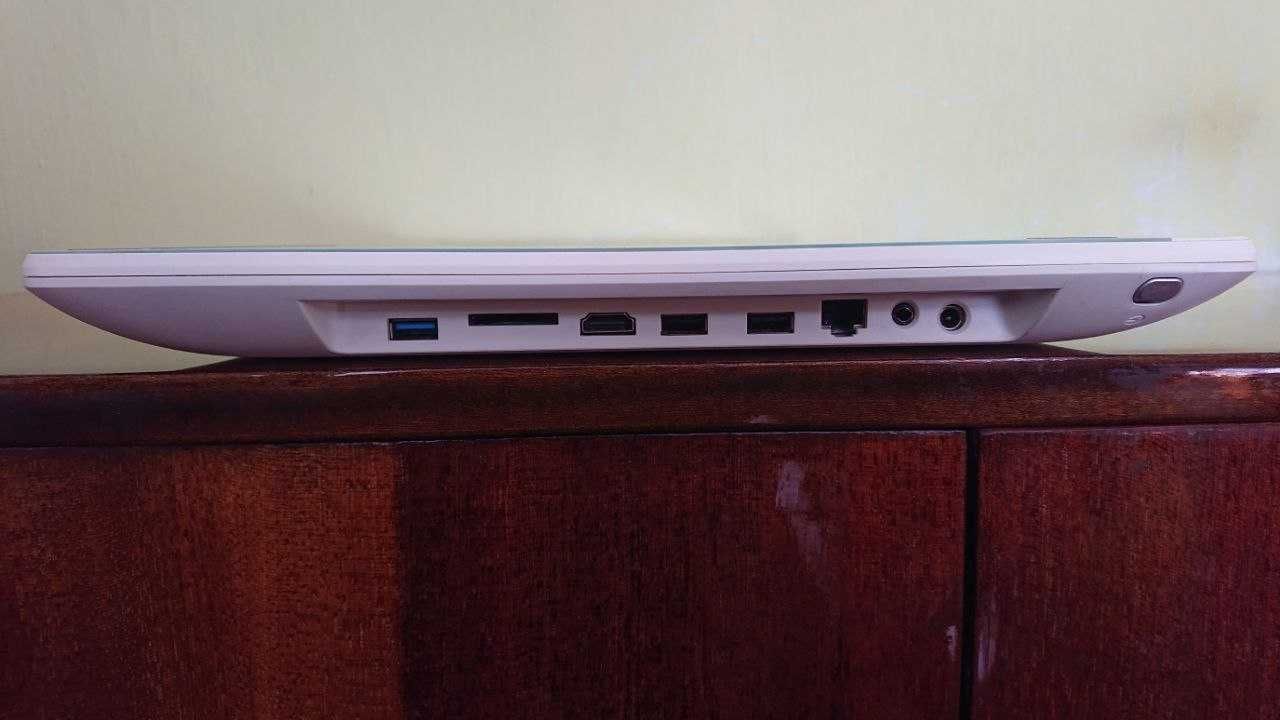 Моноблок ACER Aspire Z1-611: 19,5"/ОЗУ 8Гб/256Гб SSD/ Wi-Fi