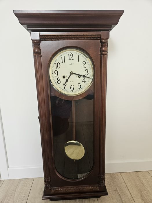 Zegar wiszące z wahadłem ADLER
