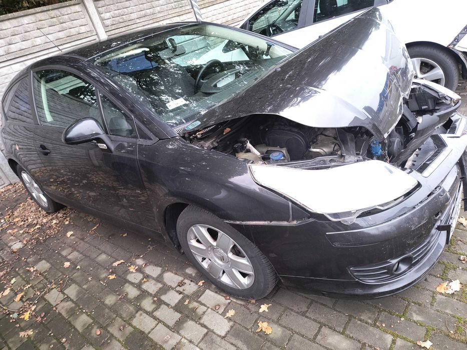 Citroen C4 MK1 1.4 benzyna + LPG uszkodzony przód