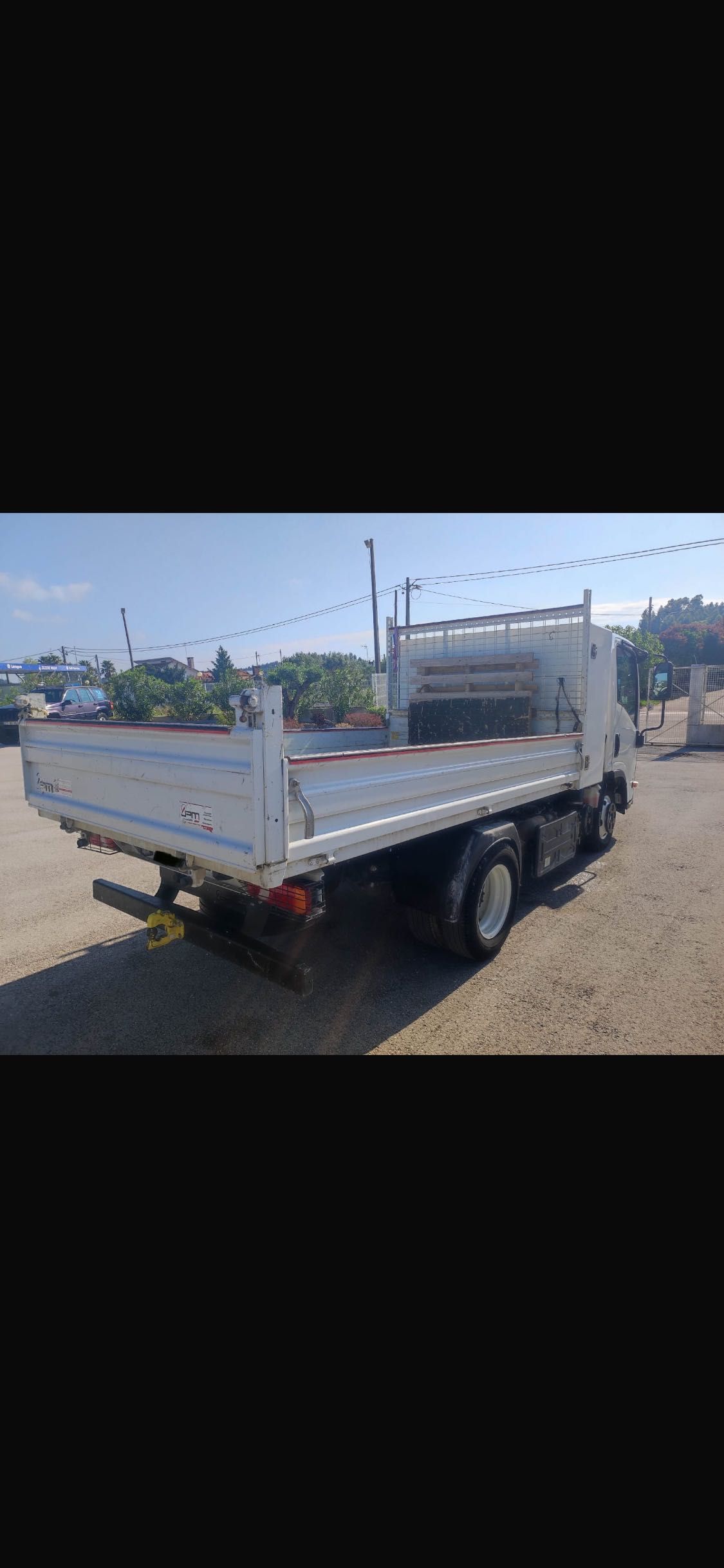 Isuzu ligeira 3.0 caixa basculante excelente estado