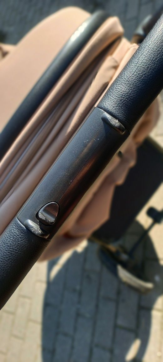 Wózek spacerowy Carrello Bravo Plus spacerówka beżowa beinge