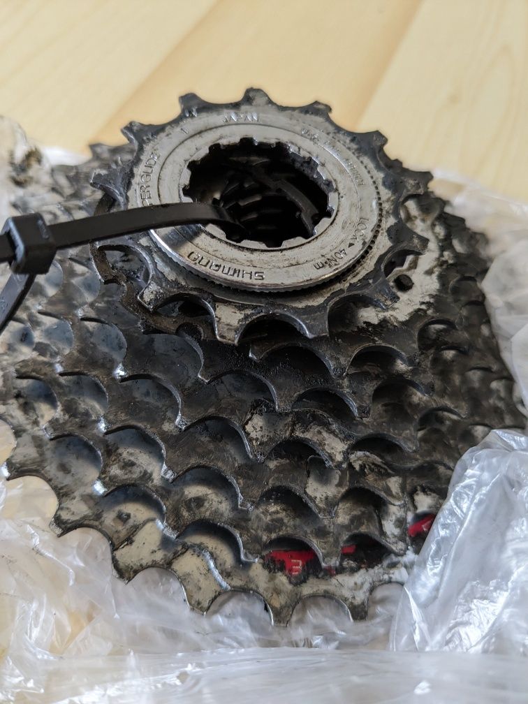 Napęd Shimano 200CX przerzutki kaseta