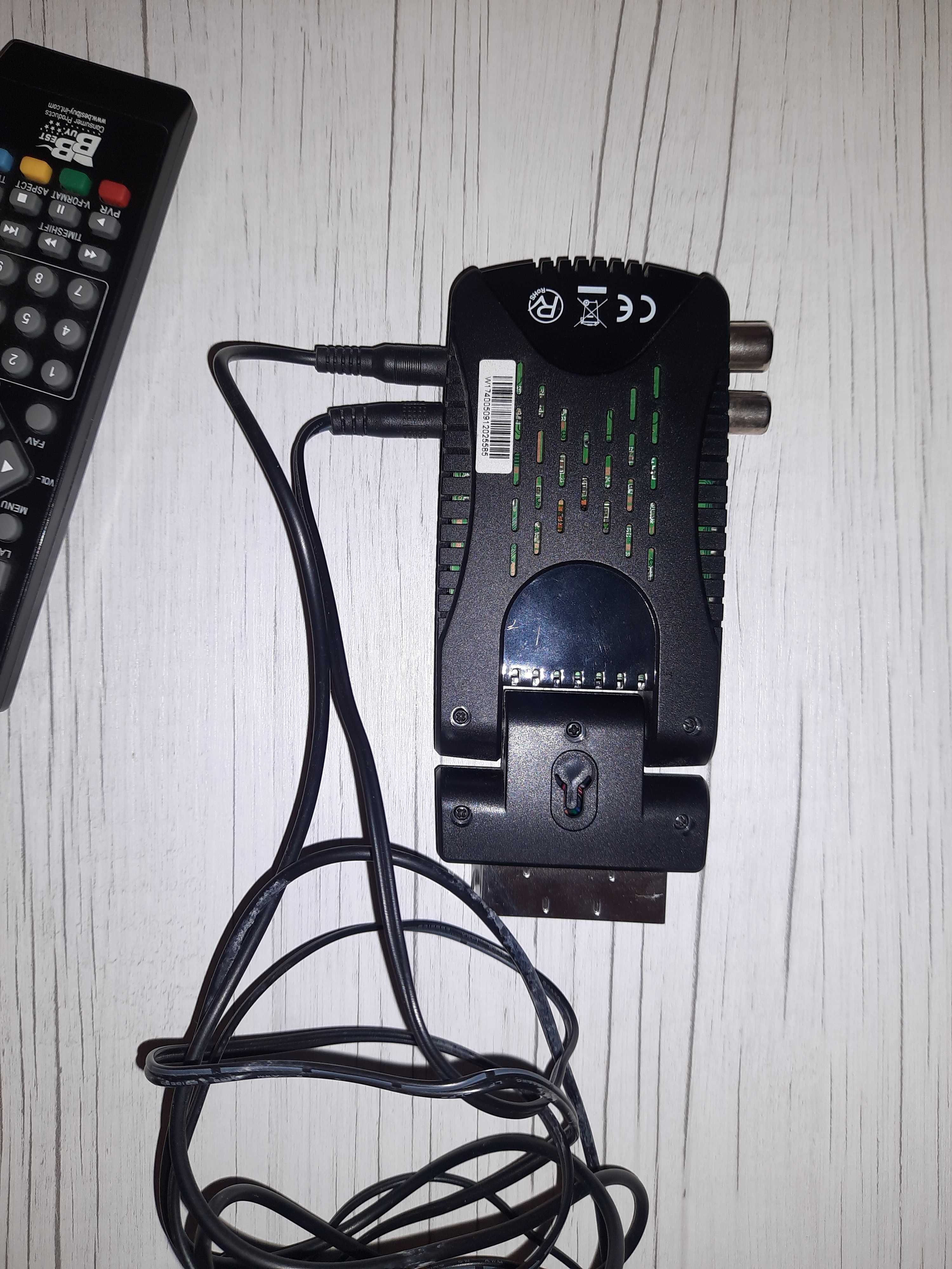 Dekoder DVB-T HD Dual sprawny z pilotem