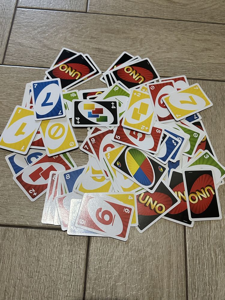 Настільна гра UNO