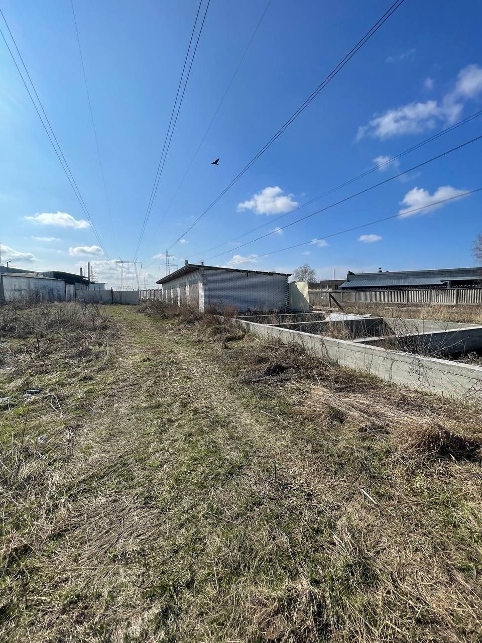 Продажа земельних ділянок з фундаментом  під гараж місто Вишневе Акція