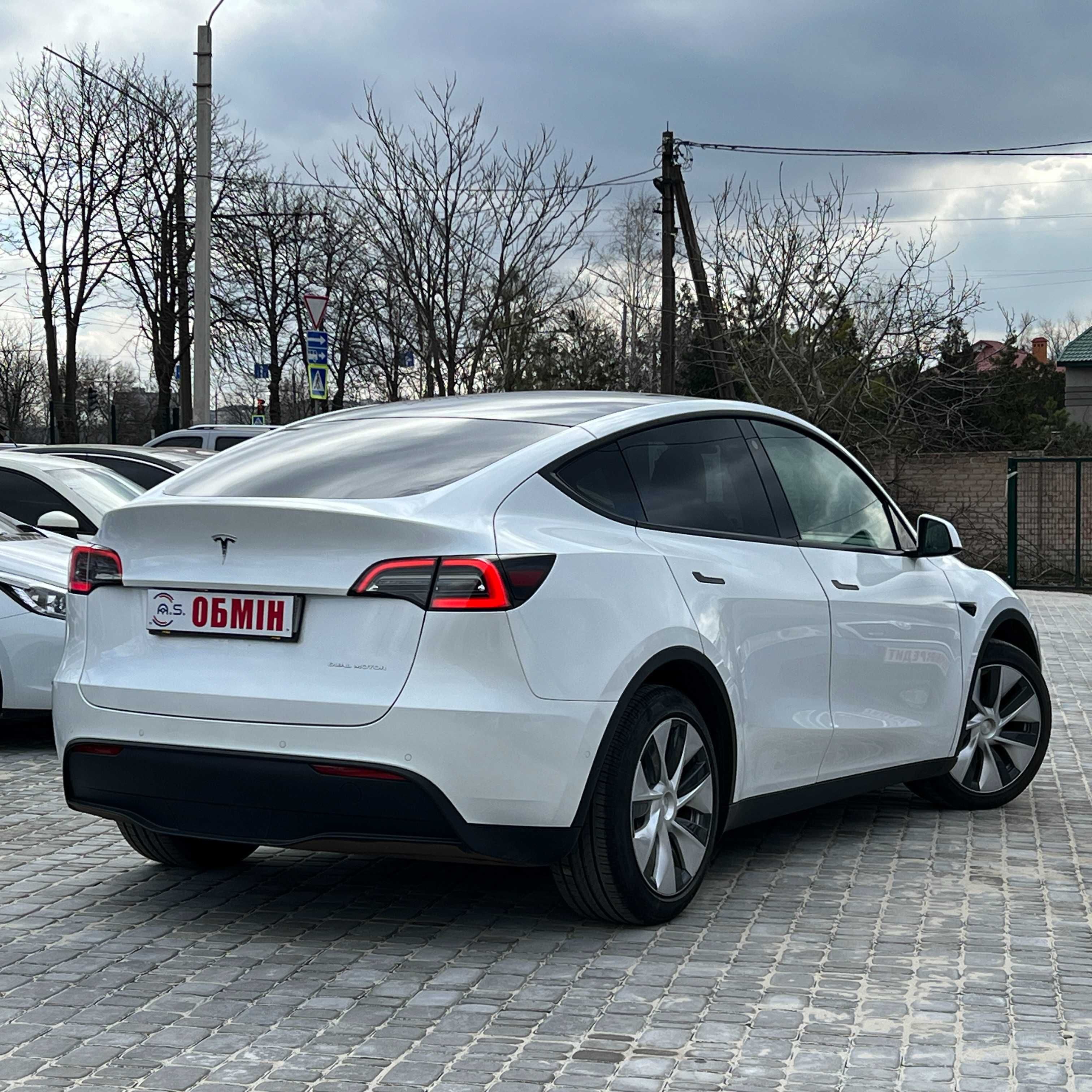 Продам Tesla Model Y 2021 рік можлива розстрочка, кредит!