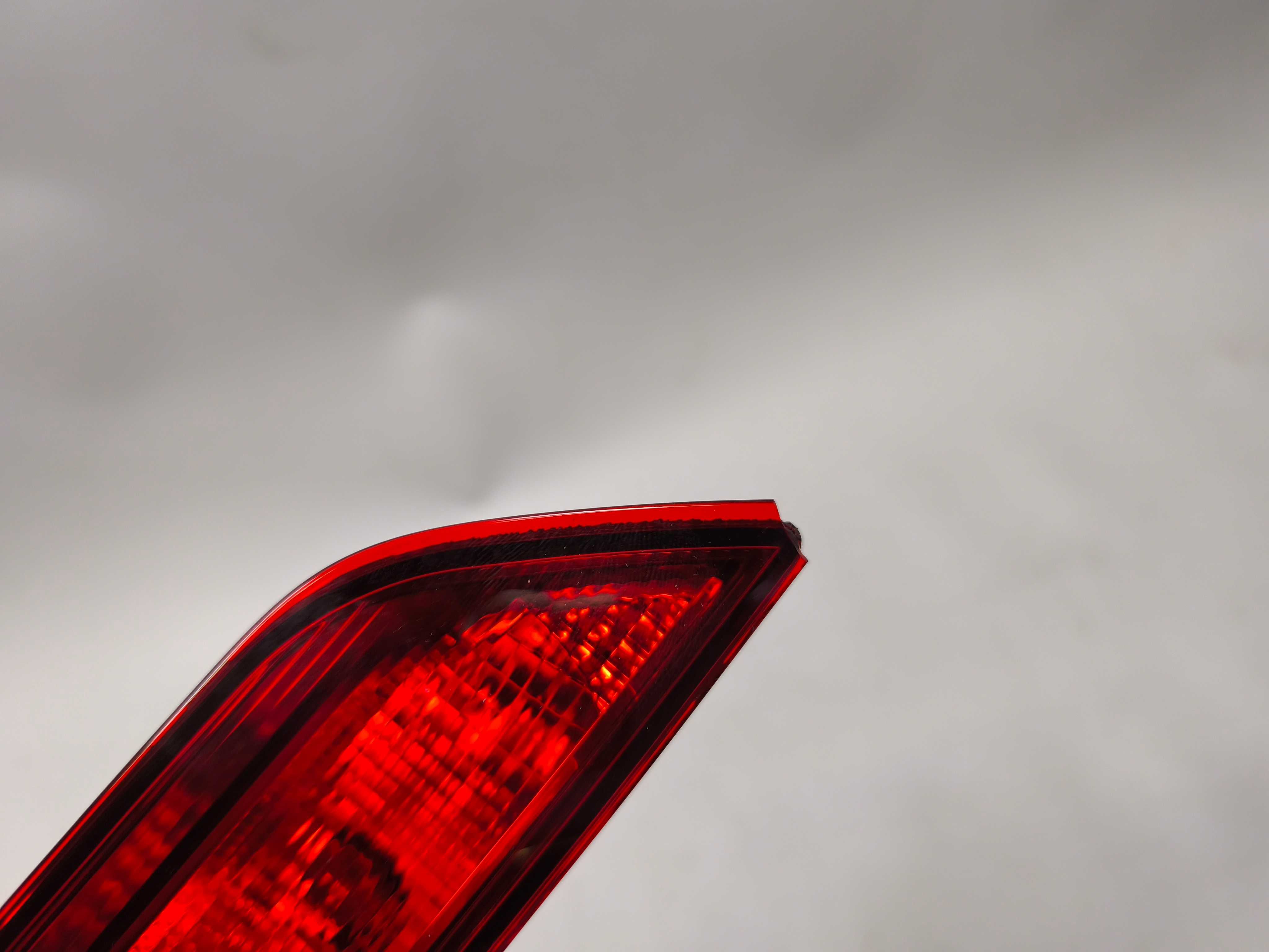 Lampa tył w zderzak tylna PRAWA AUDI Q5 II 80A FYB 16-20  ODBLASK R