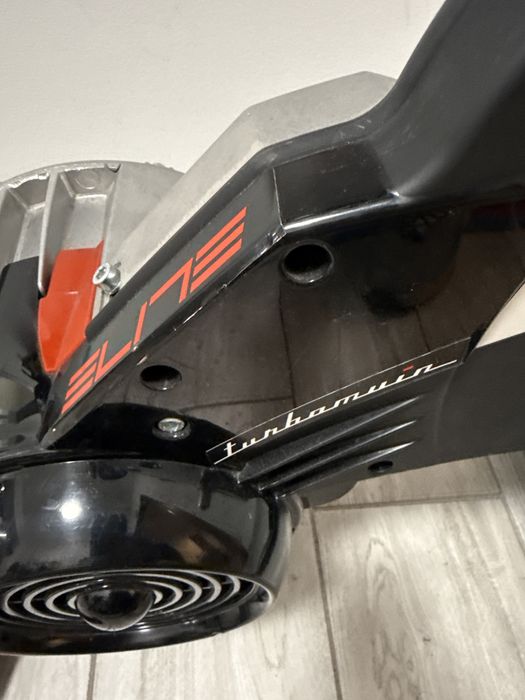 Trenażer Elite Turbomuin directdrive na kasetę