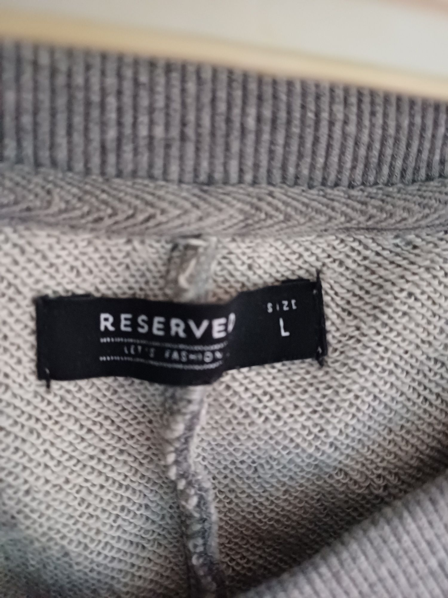 Kròtka bluza L ,Reserved