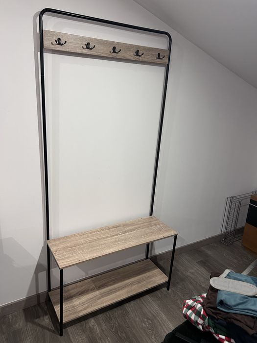 Suporte de cabide com sapateira