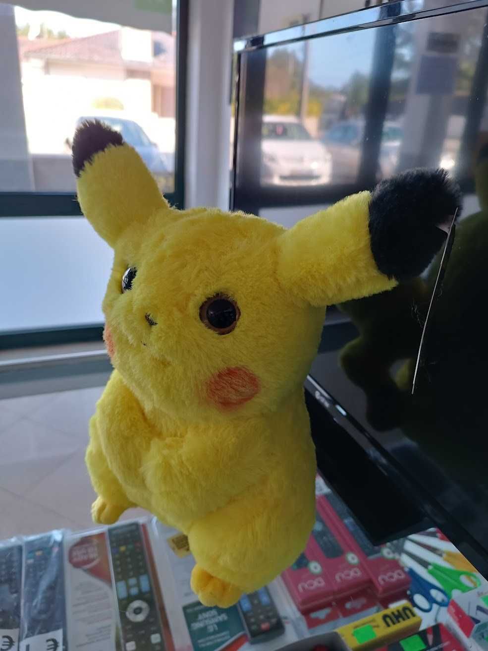 promo:Peluche Pokemon Pikachu 32cm