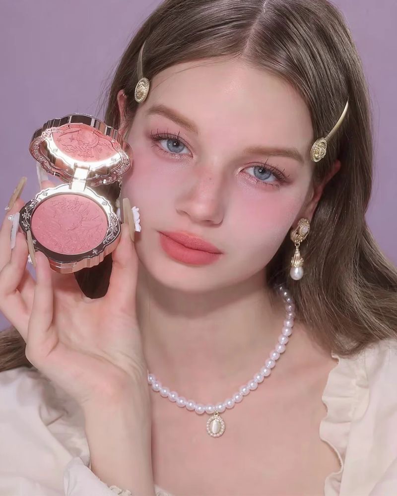 Румʼяна flower knows little angel cream blush rose ashes